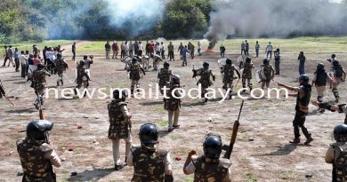 उपद्रवियों से निपटने के लिये बलवा परेड में पुलिस कर्मियों जमकर पसीना बहाया