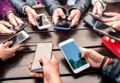 मोबाइल पर आने वाली अननॉन कॉल पर दिखेगा कॉल करने वाले का नाम