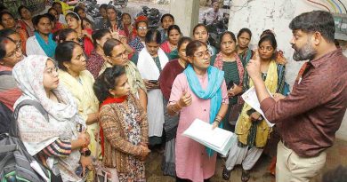 ANM ने 5 सूत्रीय मांगों को लेकर CHMO को सौंपा ज्ञापन, आश्वासन जल्द किया जायेगा समाधान ANM ने 5 सूत्रीय मांगों को लेकर CHMO को सौंपा ज्ञापन, आश्वासन जल्द किया जायेगा समाधान