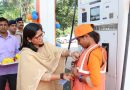 शहर के पुलिस वेलफेयर पेट्रोल पंपों पर भी शक्ति दीदियों ने संभाली कमान 