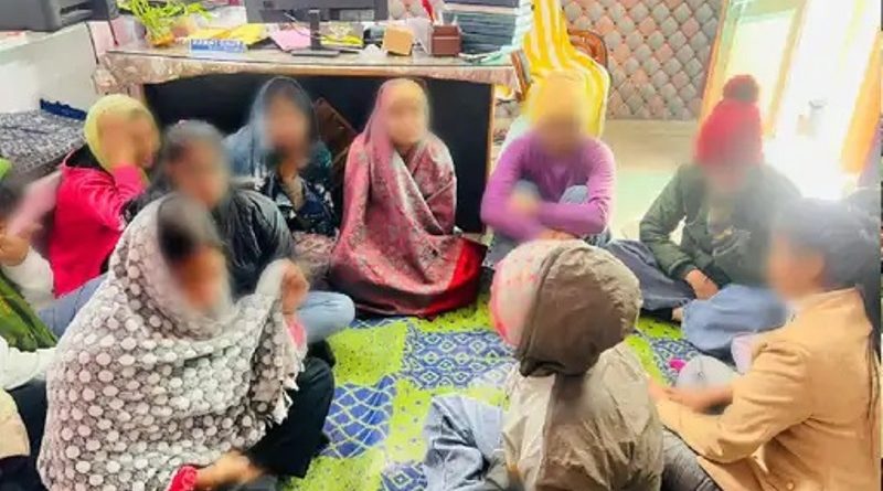 शादी के नाम का झांसा देकर 1500 युवकों से डेढ़ करोड रूपये ठगे, पुलिस ने किया 2 कॉल सेंटर का खुलासा, मॉडलिंग फोटो दिखाकर क्यूआर कोड़ से पैसे मांगाती थी