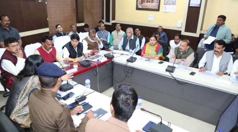 ग्वालियर शहर के विकास कार्यों को समय-सीमा में पूर्ण करने के लिये ग्रोथ चार्ट बनाएँ