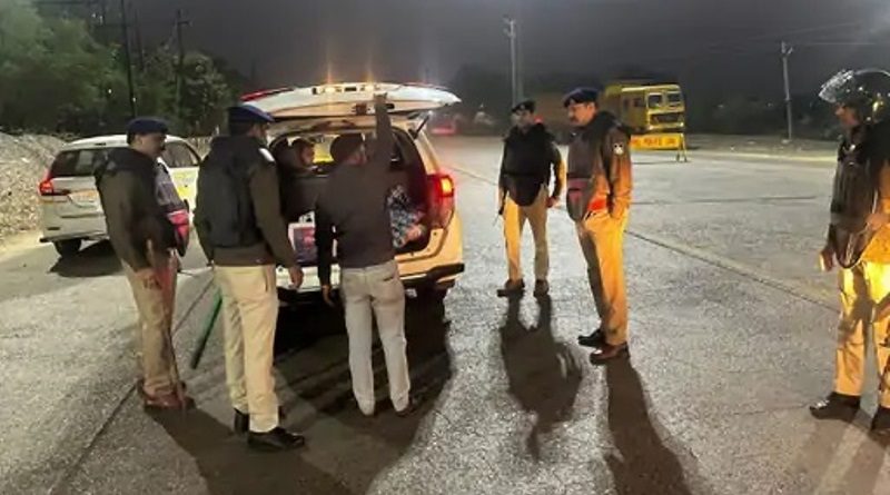 डायल-112 के चालक से गुमटी वालों ने की मारपीट