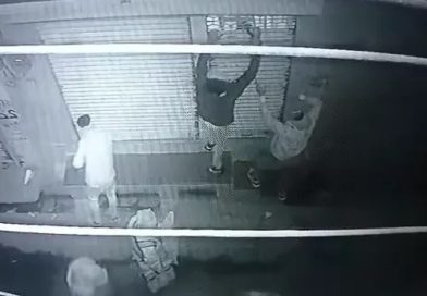 डकैतों ने गुलेल से आंख फोड़ी, लाखों की ज्वेलरी उड़ाई खबर सुनकर ज्वेलर्स के पिता आया हार्टअटैक से हुई मौत