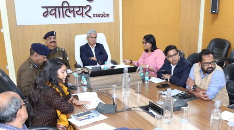 अभ्युदय एमपी ग्रोथ समिट की तैयारियाँ जारीं —कलेक्टर ने व्यापारिक, औद्योगिक व सामाजिक संगठनों एवं सरपंच व सचिवों की ली अलग-अलग बैठकें