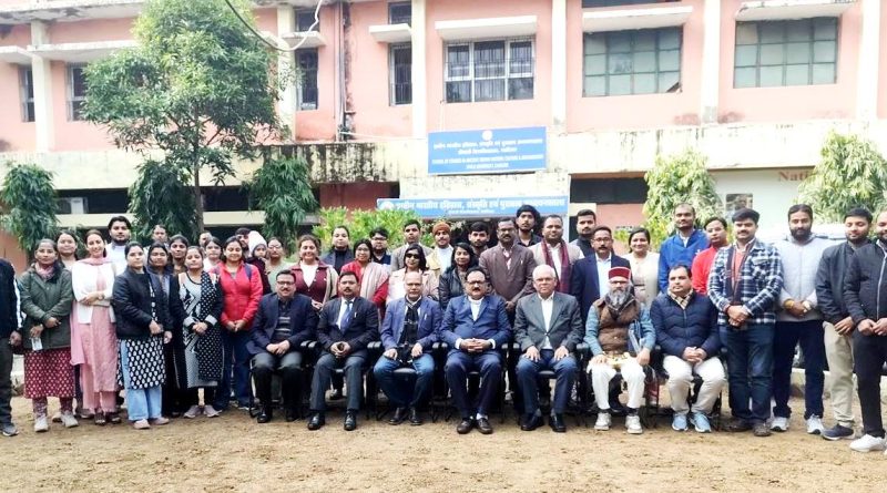 विरासत को सुरक्षित रखते हुए उन्हें शिक्षा, स्वास्थ्य और चिकित्सा जैसी सुविधाओं के माध्यम से मुख्यधारा से जोड़ा जाना चाहिए- प्रो. राकेश कुशवाह