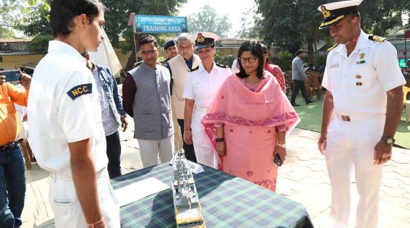 नेवल यूनिट ने भव्यता के साथ मनाया नौसेना दिवस -कलेक्टर के मुख्य आतिथ्य में हुआ समारोह का आयोजन 