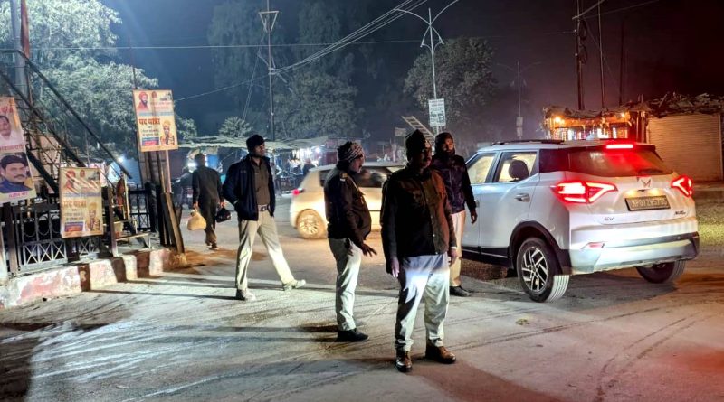 कॉम्बिंग गश्त-हाड कंपा देने वाली सर्दी में पुलिस सड़कों पर थी, 264 वांरटी गिरफ्तार, गुण्डे हिस्ट्रीशीटर 334 घर में चेक किया