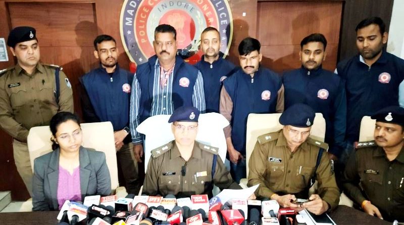 क्राइम ब्रांच कार्रवाई 1 करोड़ रुपये की MD ड्रग्स के साथ 3 तस्कर गिरफ्तार