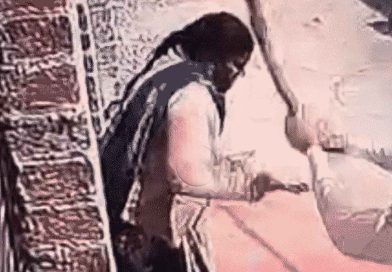 महिला पर ताबड़तोड़ डंडे से हमला, सिर-पैर में फ्रैक्चर, पुरानी रंजिश की वजह से दबंगों ने बेरहमी से मारपीट