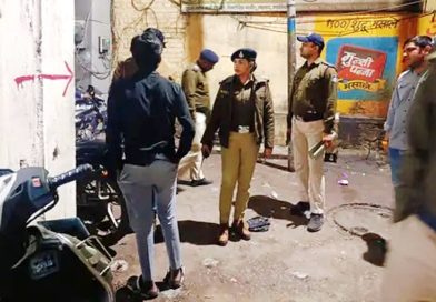 कॉम्बिंग गश्त -271 फरार वारंटी दबोचे, 357 गुण्डों, हिस्ट्रीशीटरों की जांच की, 5 अवैध शराब के प्रकरणों में  पुलिस ने कार्यवाही की