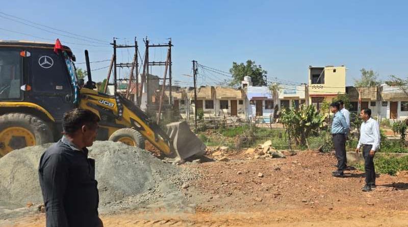 ग्वालियर शहर से लगी बेशकीमती सरकारी जमीन अतिक्रमण मुक्त कराई 