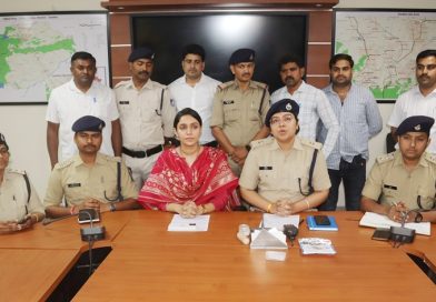 विश्वविद्यालय व मुरार में महिलाओं के गले से झपट्टा मारकर सोने की चेन छीनने वाले शातिर आरोपी गिरफ्तार   