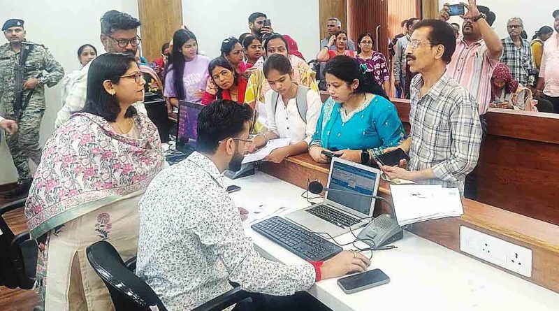 बाल भवन में  “पिंक ड्रायविंग लायसेंस कैम्प” में लगभग 1100 महिलाओं ने दिए आवेदन