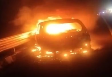 चलती कार में लगी आग में 5 लोग जिंदा जले, वैष्णो देवी से लौट रहा था परिवार