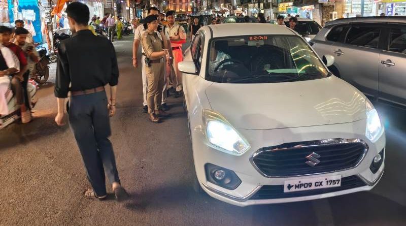 कॉम्बिंग गश्त- 191 फरार एवं वारंटियों को किया गिरफ्तार 270 गुण्डा व हिस्ट्रीषीटर चेक