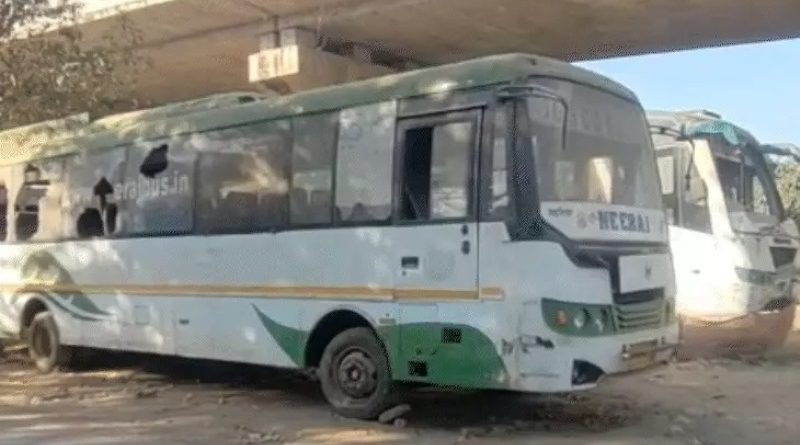 11 करोड़ रूपये खर्च के बाद स्मार्ट सिटी बस सेवा फेल, सुनसान इलाके में खड़ी बसें बनी कबाड़