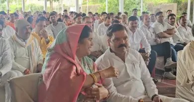 इमरती देवी ने मंच पर बैठे लोगों को बताया ‘हत्यारा’, भाजपा सांसद के बुलाने पर भी नहीं गईं मंच पर