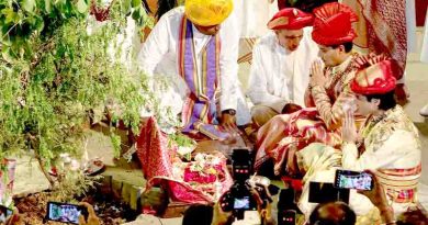 विजयादशमी पर केंद्रीय मंत्री ज्योतिरादित्य सिंधिया और महाआर्यमन ने देवघर में किया शस्त्र पूजन