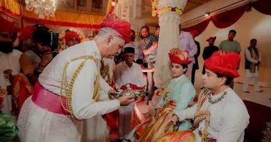 विजयादशमी पर केंद्रीय मंत्री ज्योतिरादित्य सिंधिया और महाआर्यमन ने देवघर में किया शस्त्र पूजन