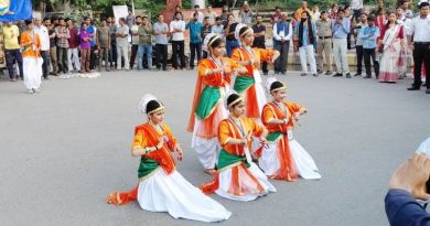 उद्भव कार्निवाल में विदेशी कलाकारों का धमाल, रंग-बिरंगे परिधानों में नृत्य से झूम उठा ग्वालियर