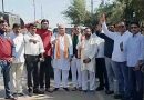 ग्वालियर से कांग्रेस कार्यकर्ता वोट बचाओ-देश बचाओ रैली में शामिल होने के लिये 100 से अधिक बसों और कारों से रवाना